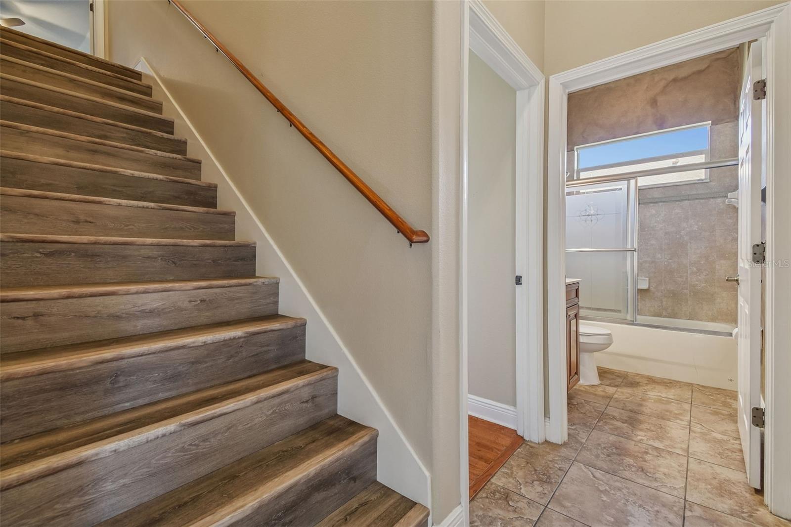 Image 34 of 88 For 614 Vintage Way