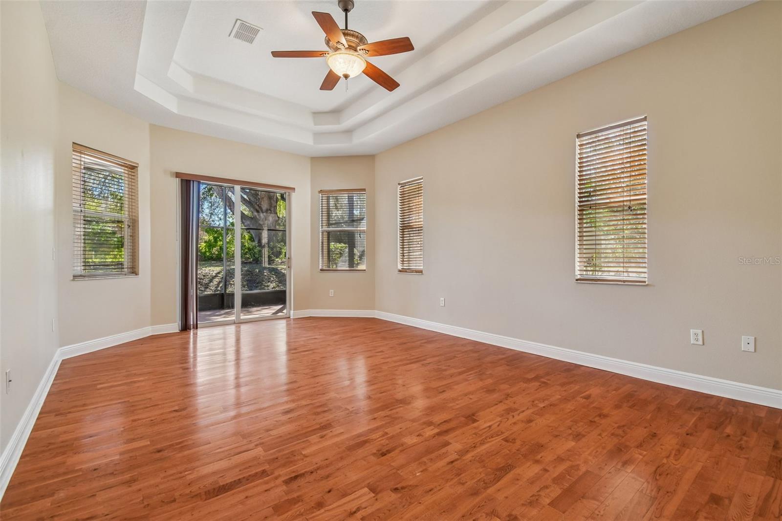 Image 42 of 88 For 614 Vintage Way