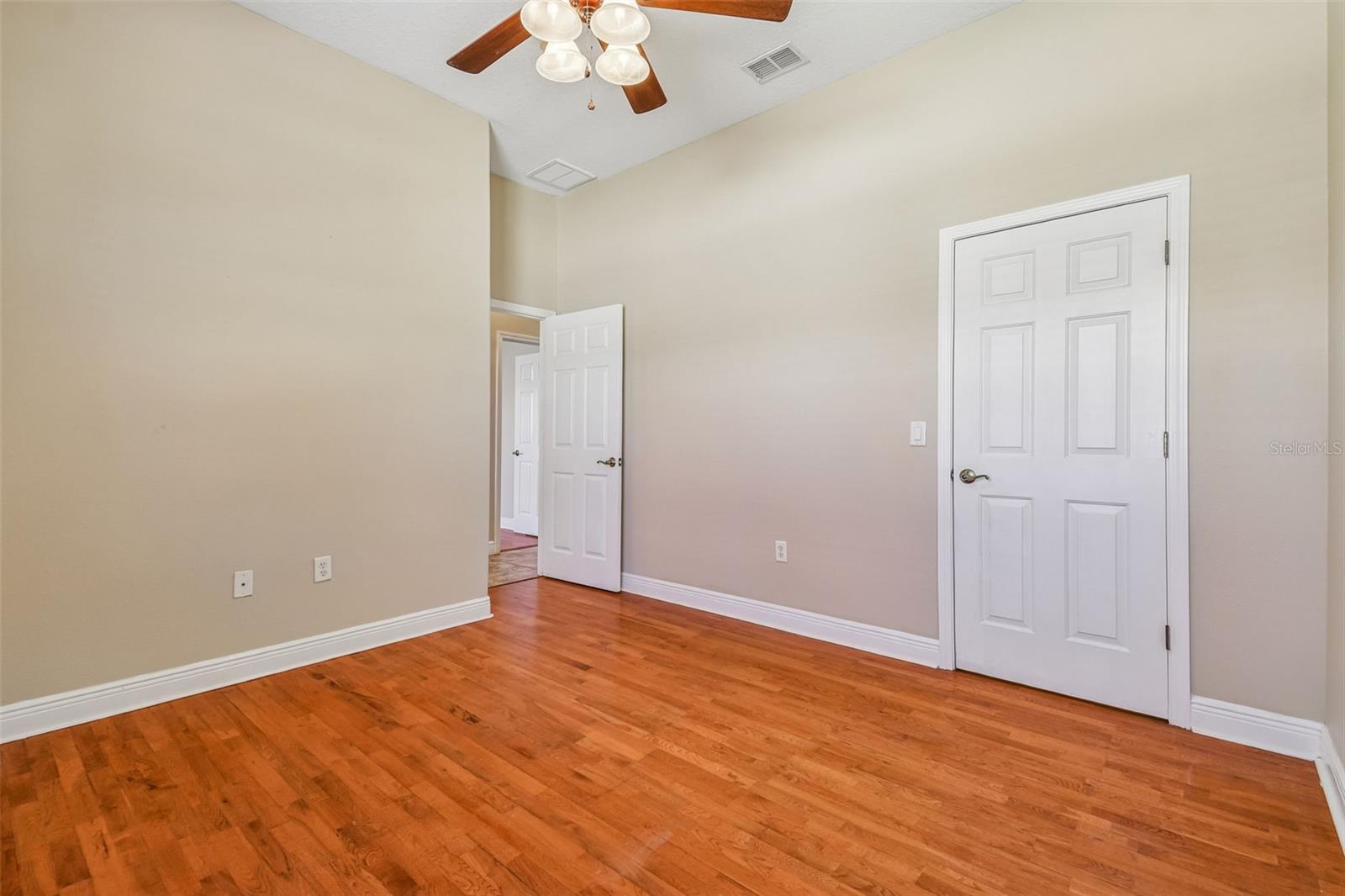 Image 53 of 88 For 614 Vintage Way