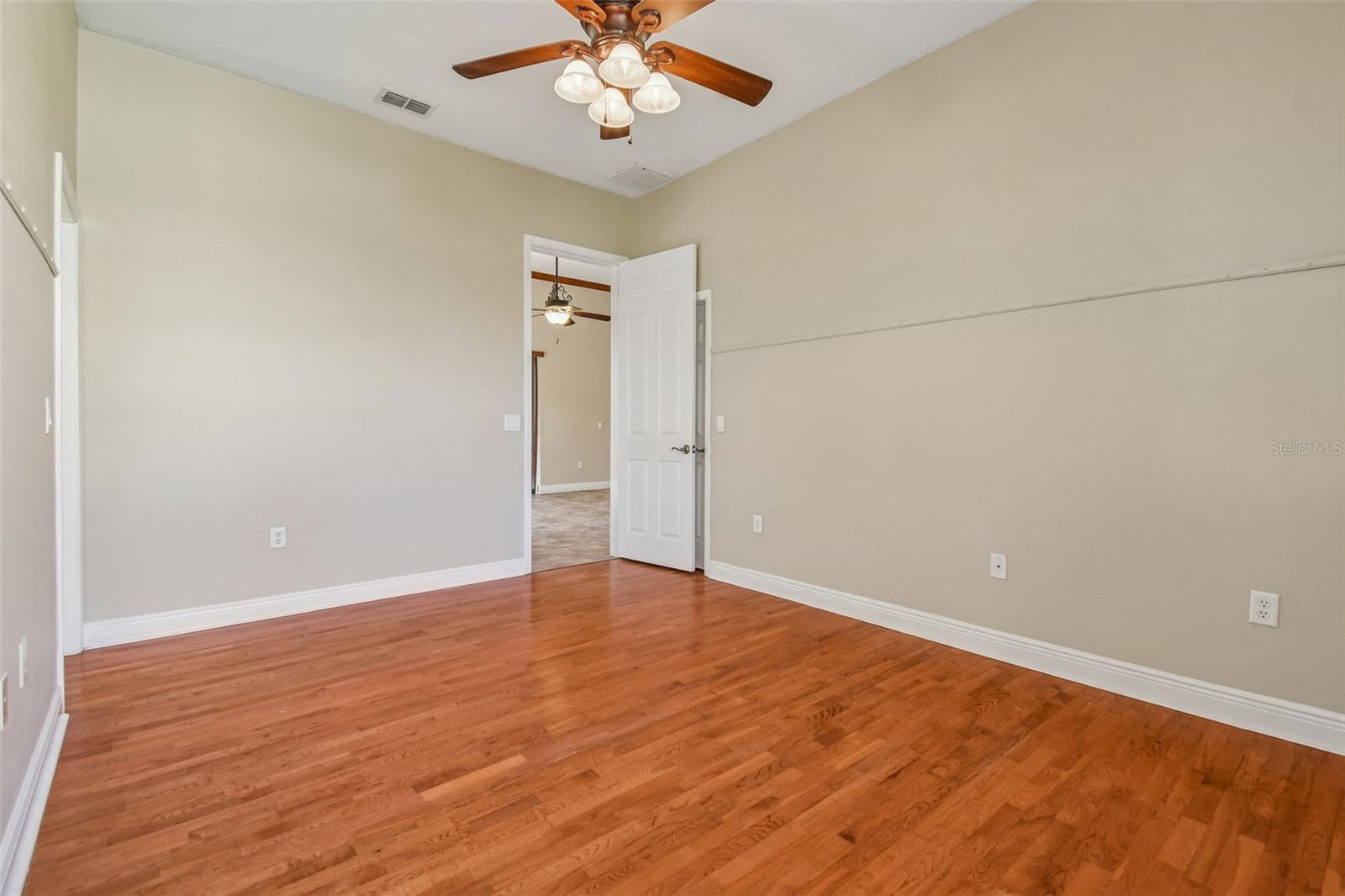 Image 62 of 88 For 614 Vintage Way