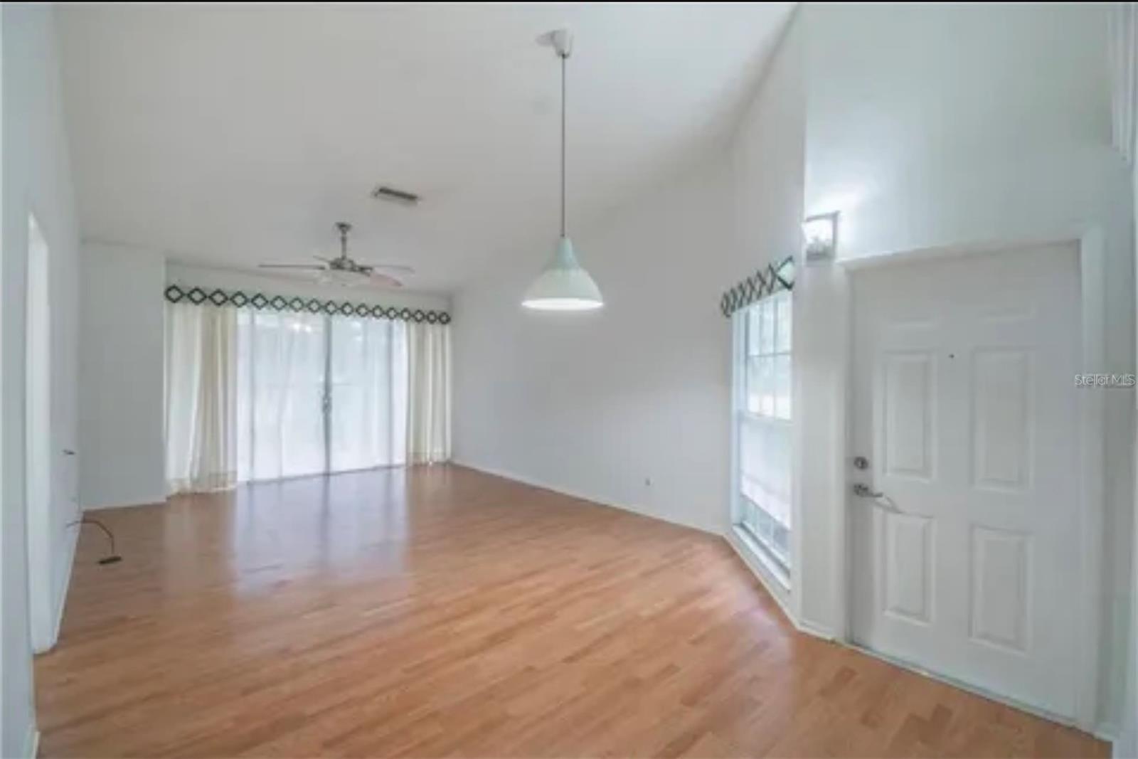 Image 19 of 22 For 16101 Rambling Vine Drive E