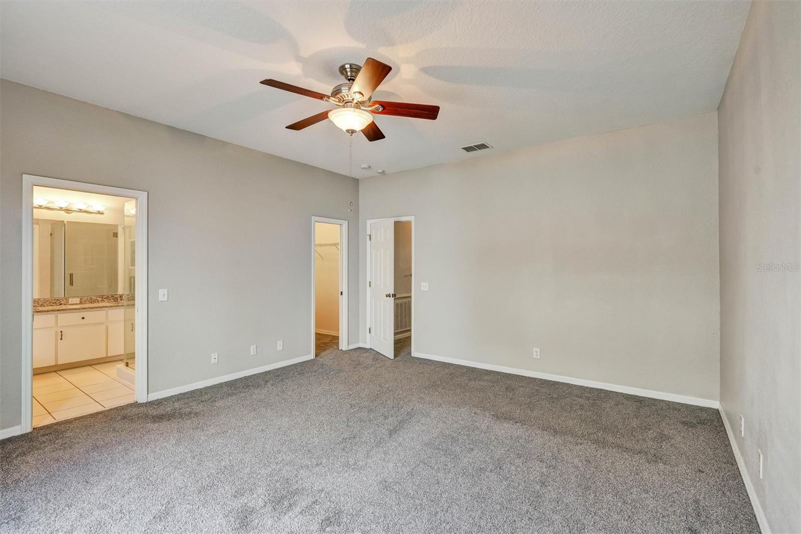 Image 17 of 37 For 12042 Lake Allen Drive