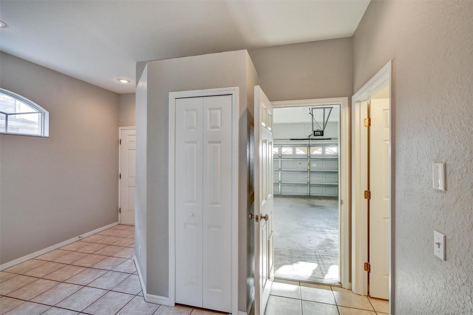 Image 32 of 37 For 12042 Lake Allen Drive