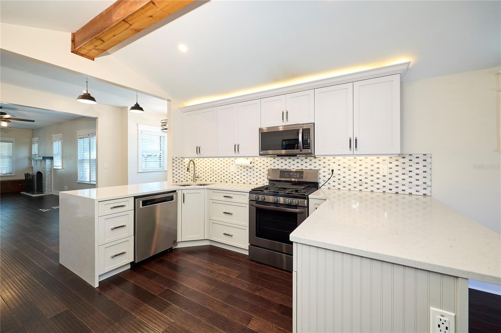 Image 15 of 53 For 6008 Highland Avenue