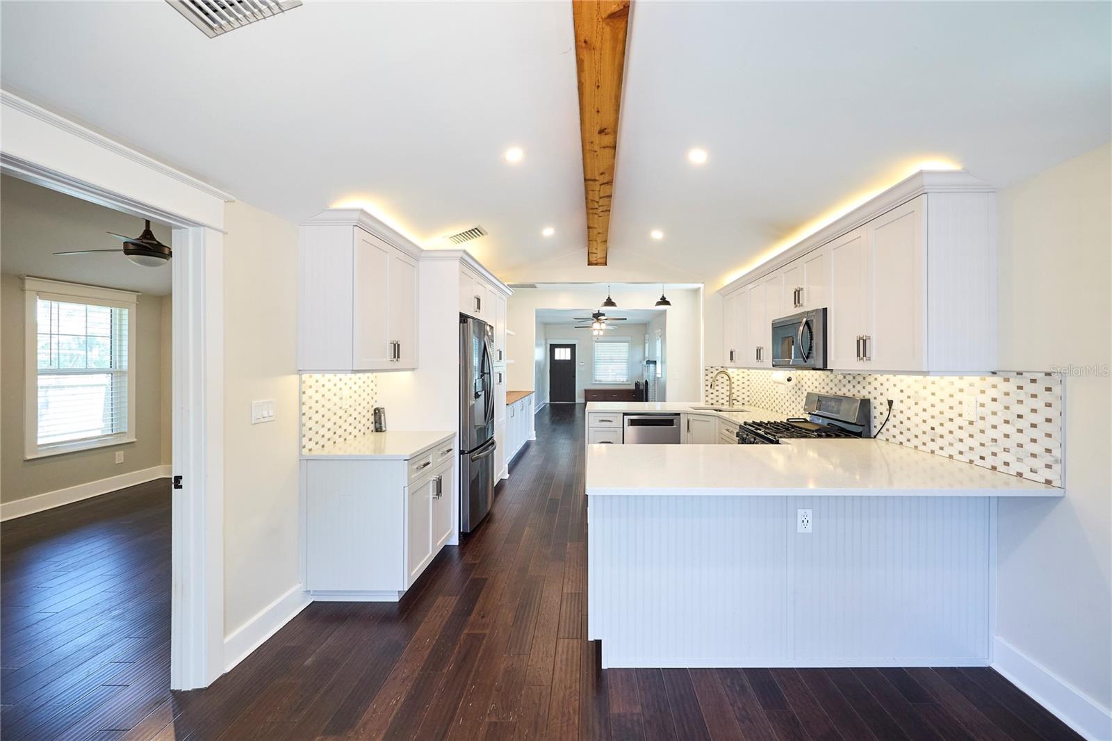 Image 18 of 53 For 6008 Highland Avenue