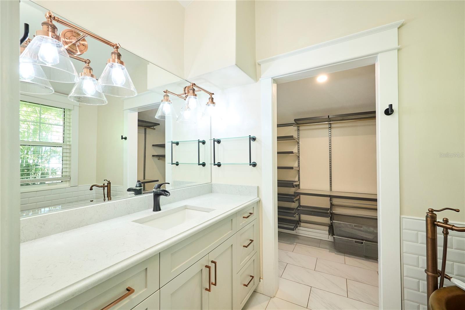 Image 28 of 53 For 6008 Highland Avenue