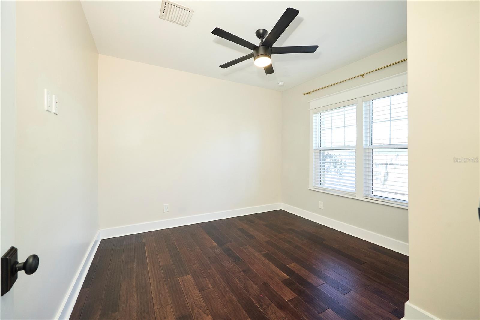 Image 34 of 53 For 6008 Highland Avenue