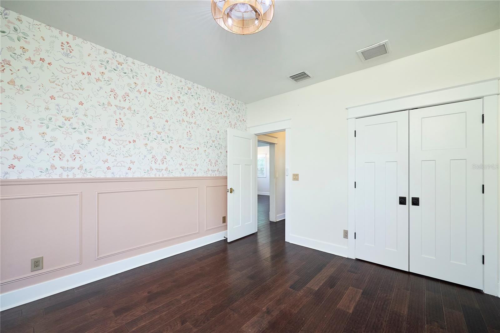 Image 39 of 53 For 6008 Highland Avenue