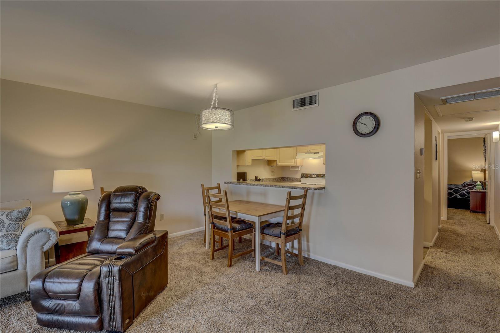 Image 14 of 40 For 2400 Winding Creek Boulevard 26-203