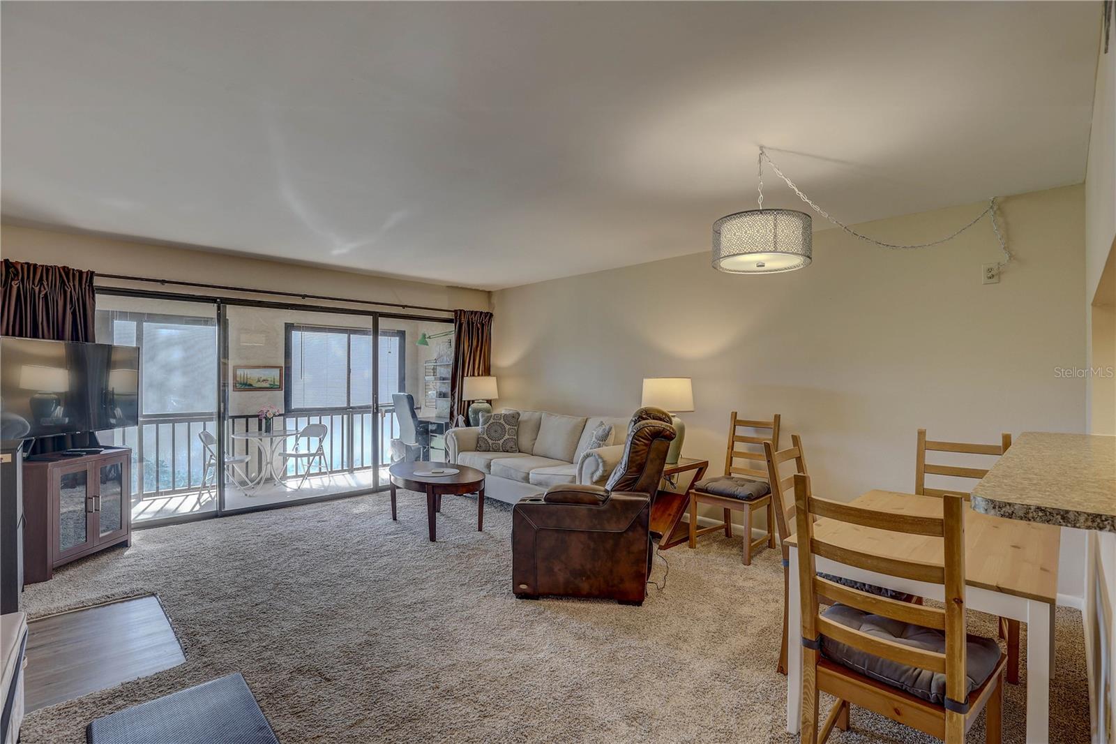 Image 15 of 40 For 2400 Winding Creek Boulevard 26-203