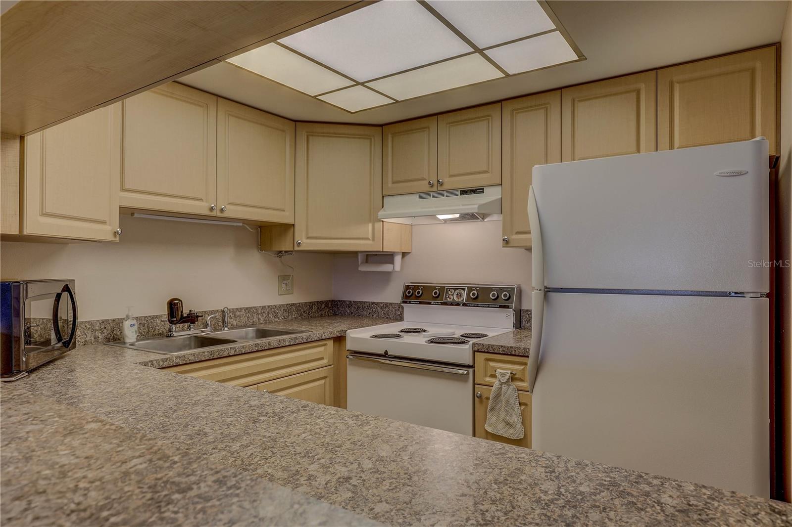 Image 17 of 40 For 2400 Winding Creek Boulevard 26-203