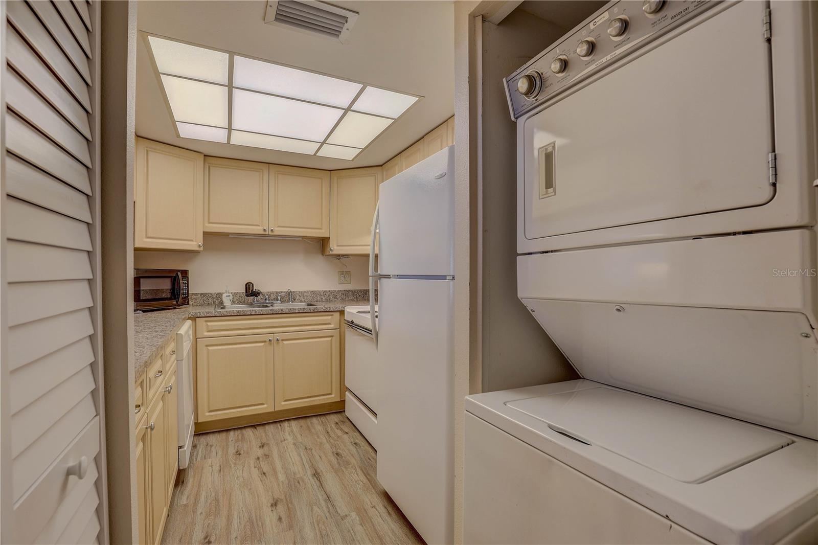 Image 20 of 40 For 2400 Winding Creek Boulevard 26-203