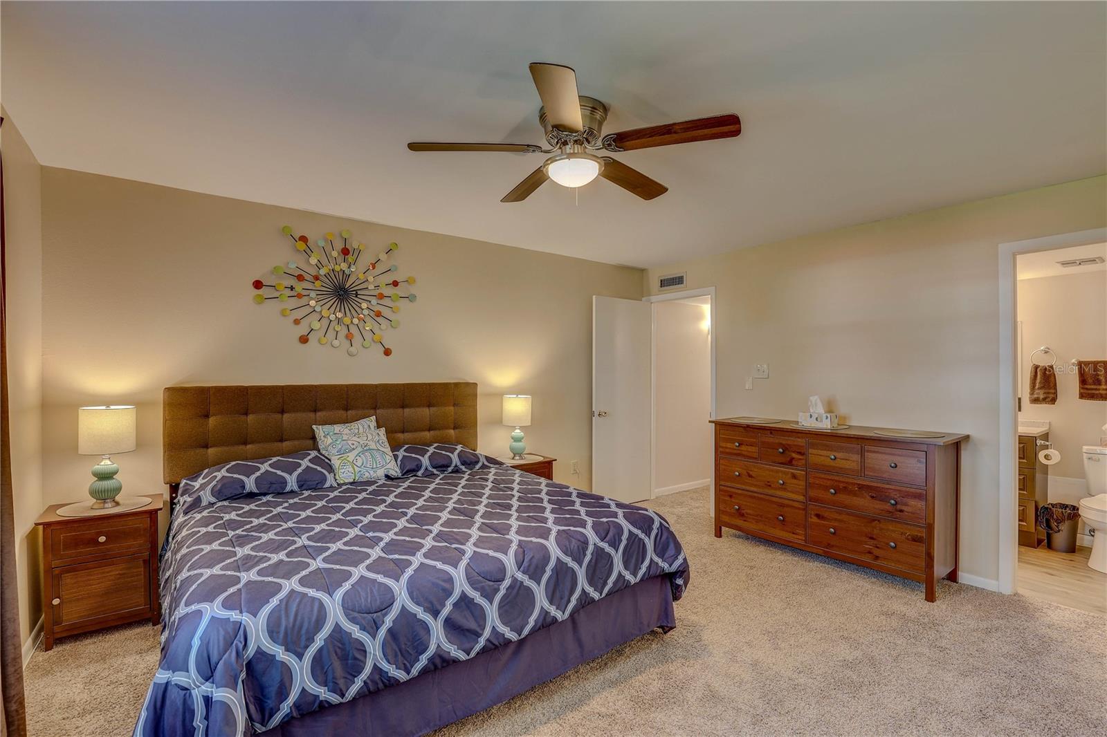 Image 21 of 40 For 2400 Winding Creek Boulevard 26-203