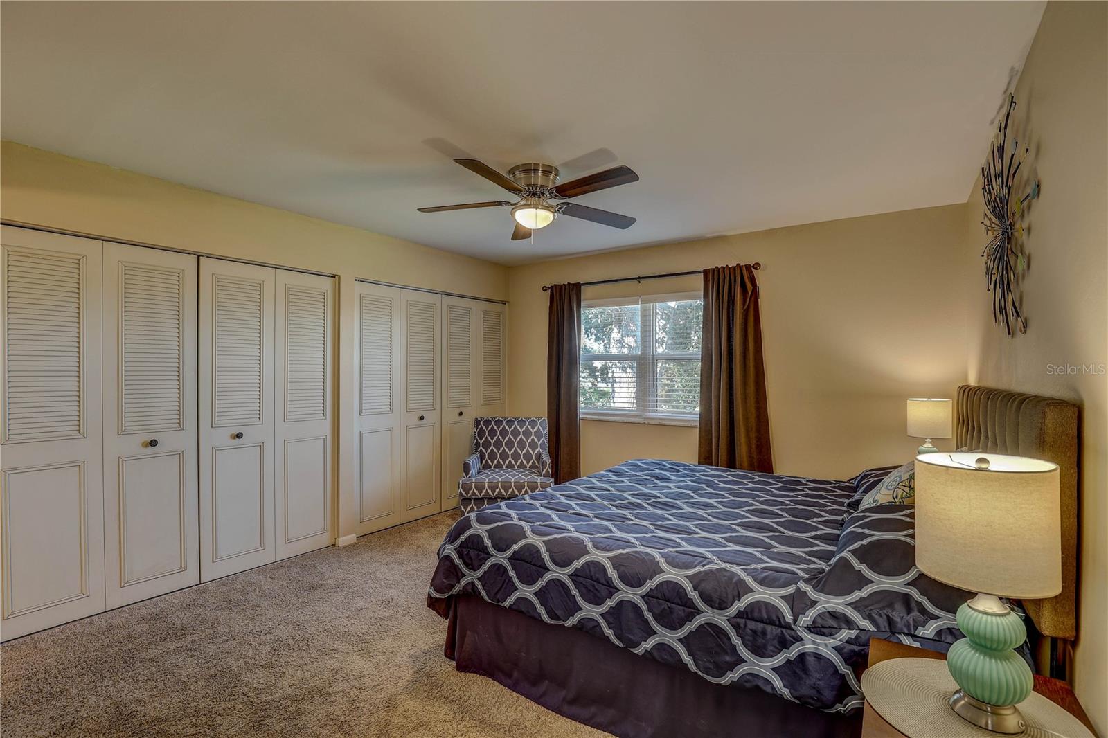 Image 23 of 40 For 2400 Winding Creek Boulevard 26-203