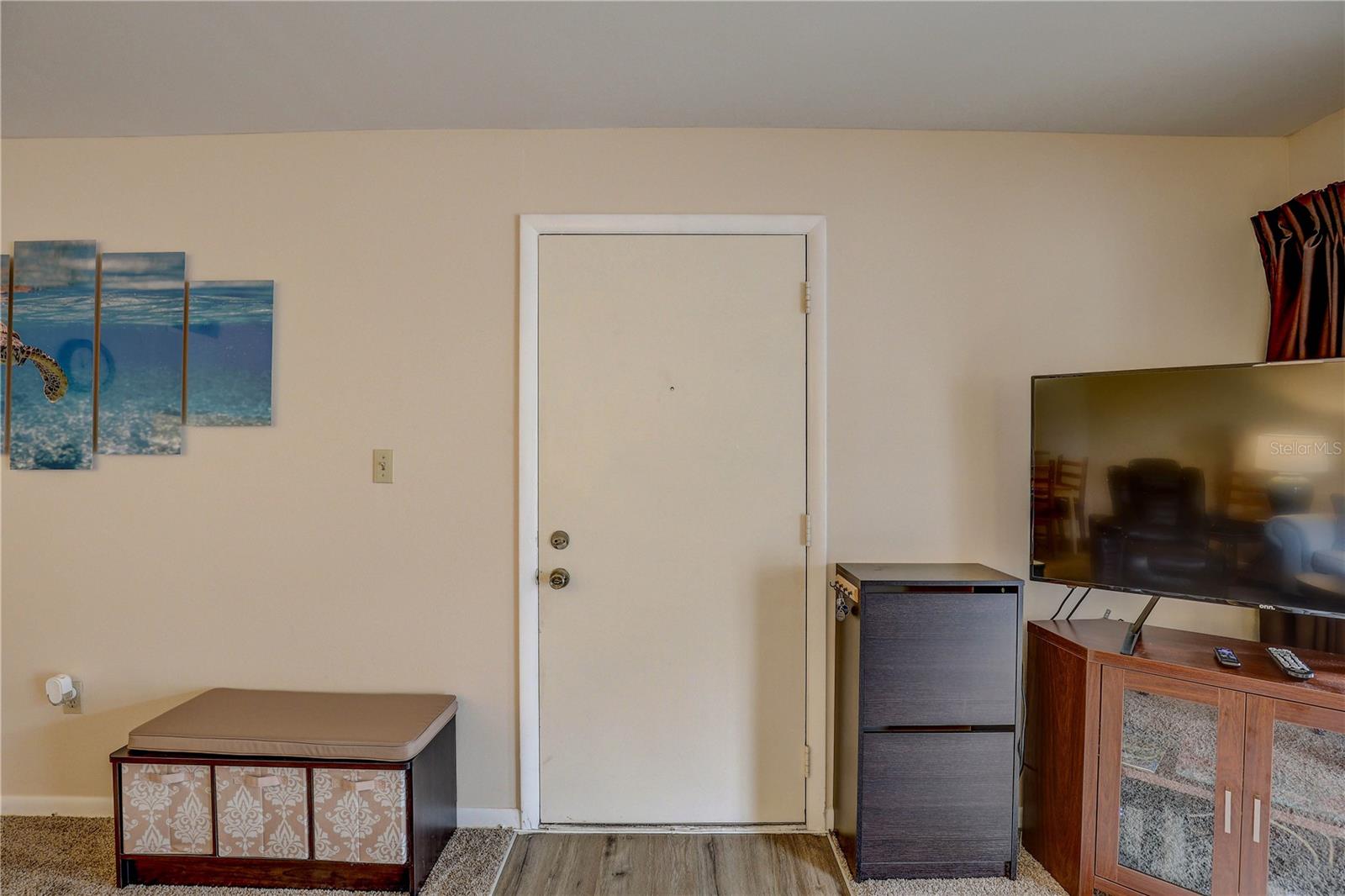 Image 6 of 40 For 2400 Winding Creek Boulevard 26-203