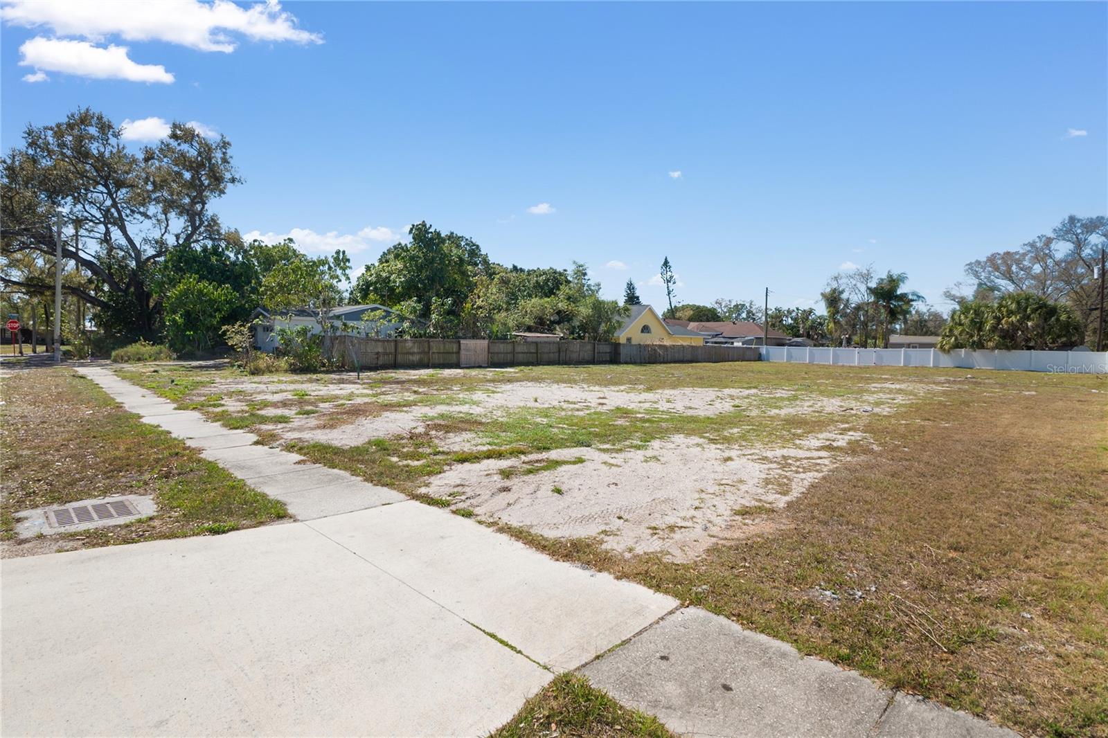 Image 7 of 9 For 05 62nd Street N