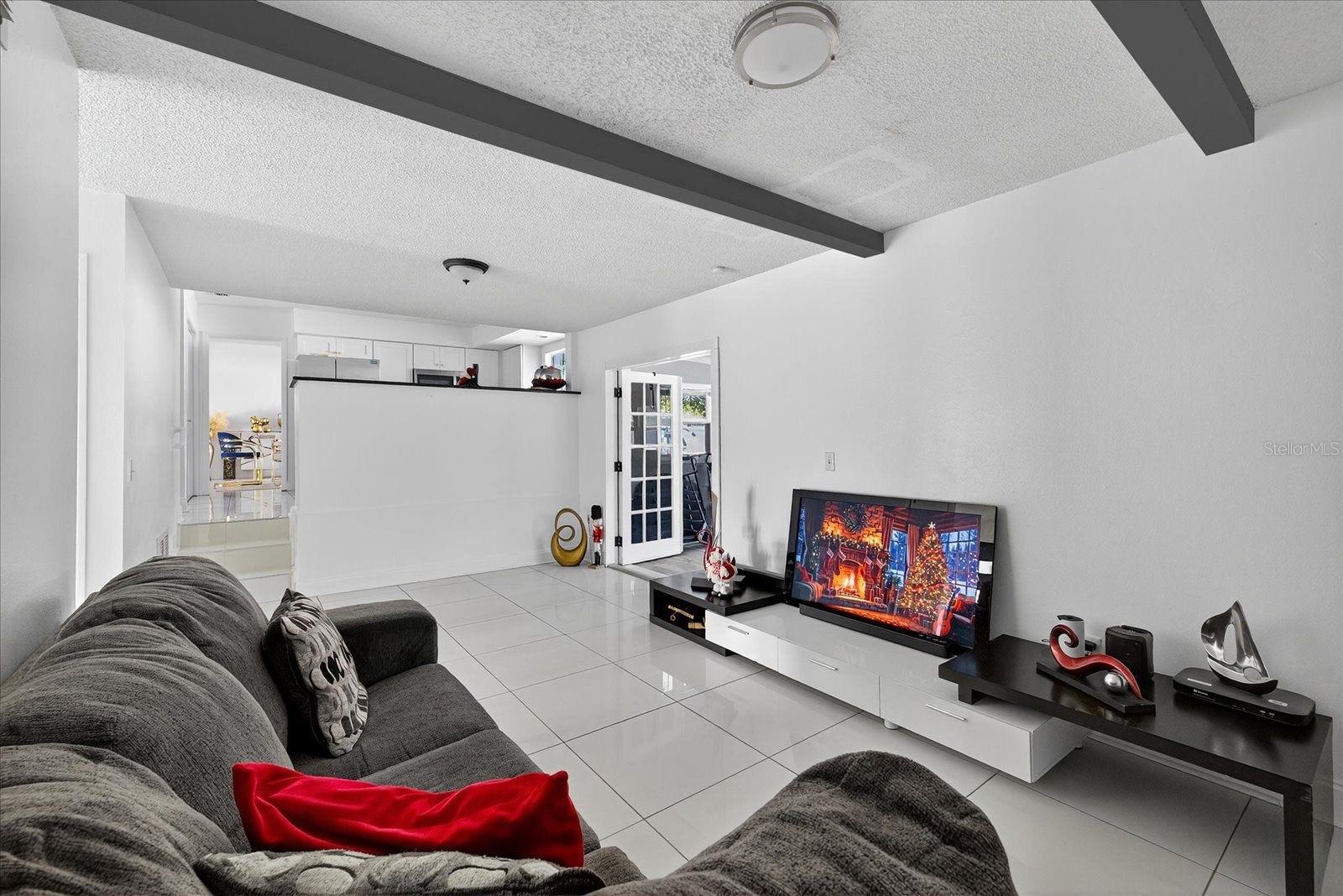 Image 11 of 31 For 7613 Rustic Dr