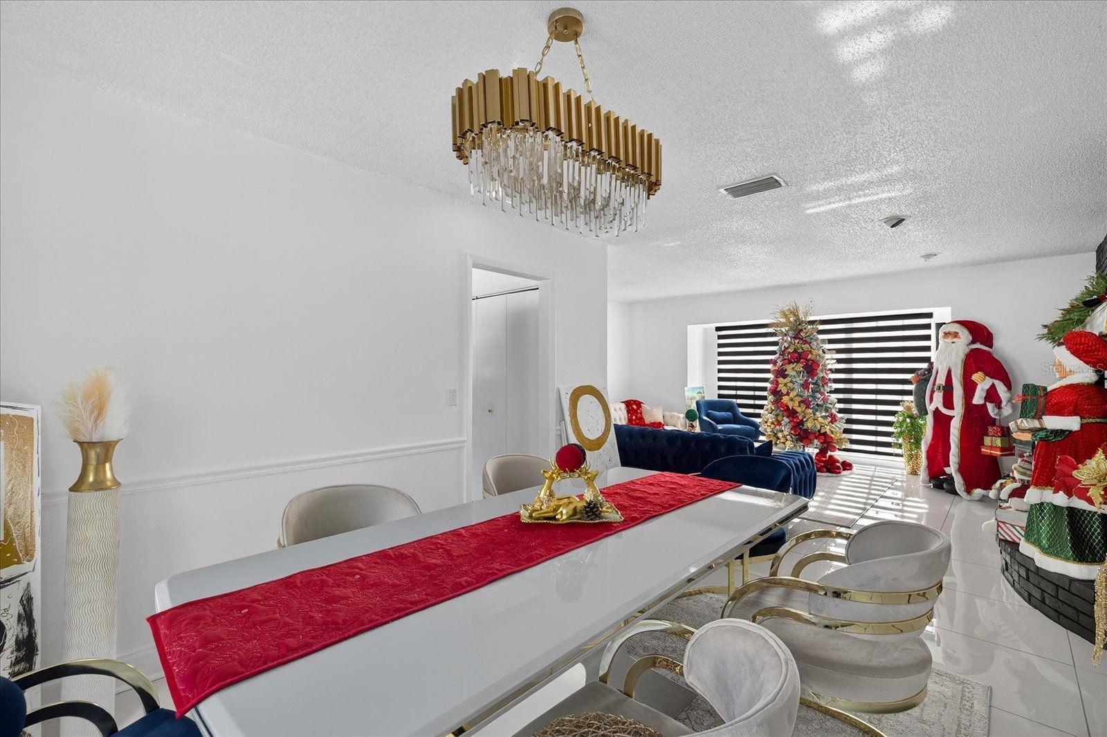 Image 7 of 31 For 7613 Rustic Dr