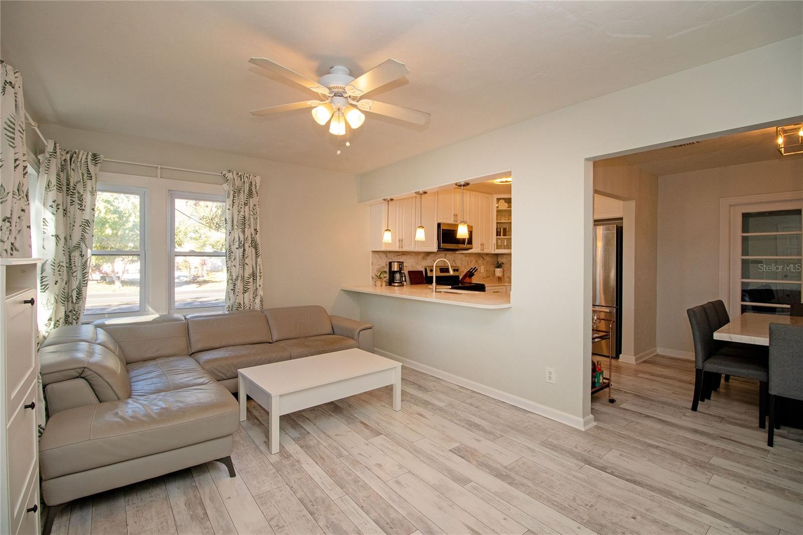 Image 7 of 23 For 1547 35th Avenue N