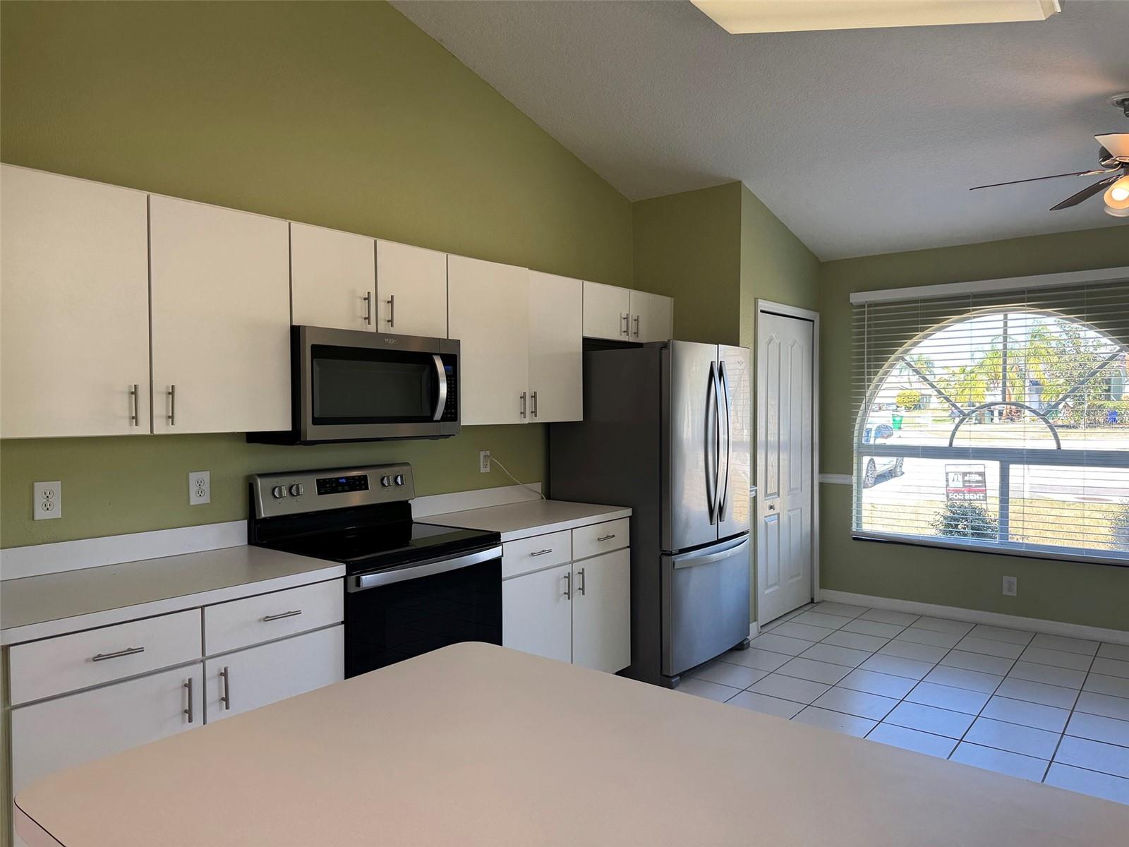 Image 10 of 46 For 3425 Canteen Court