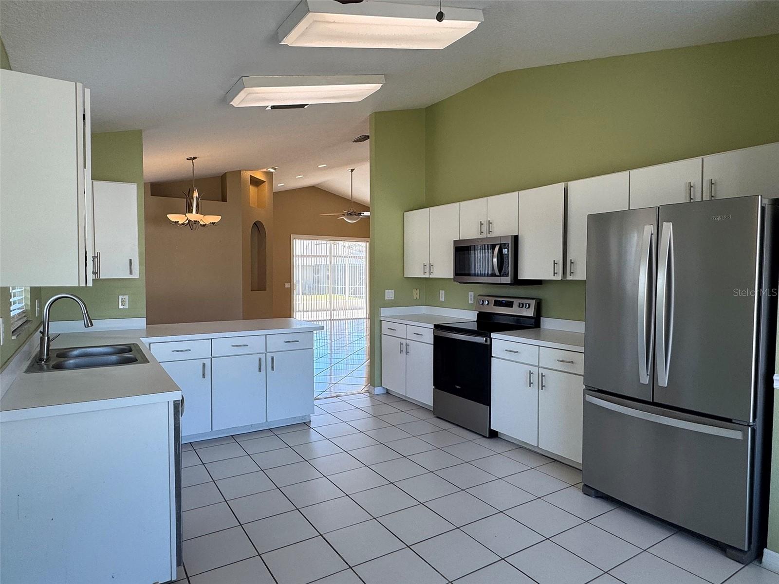 Image 11 of 46 For 3425 Canteen Court