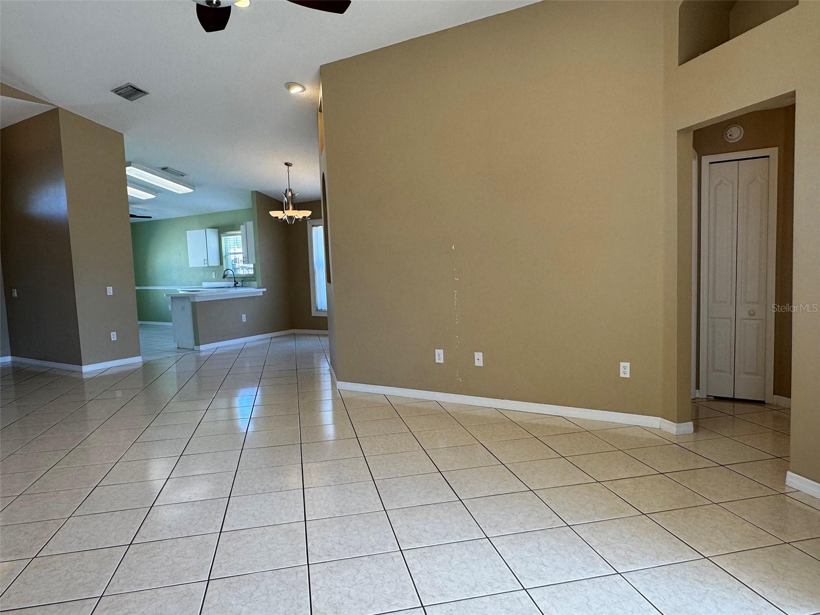 Image 17 of 46 For 3425 Canteen Court