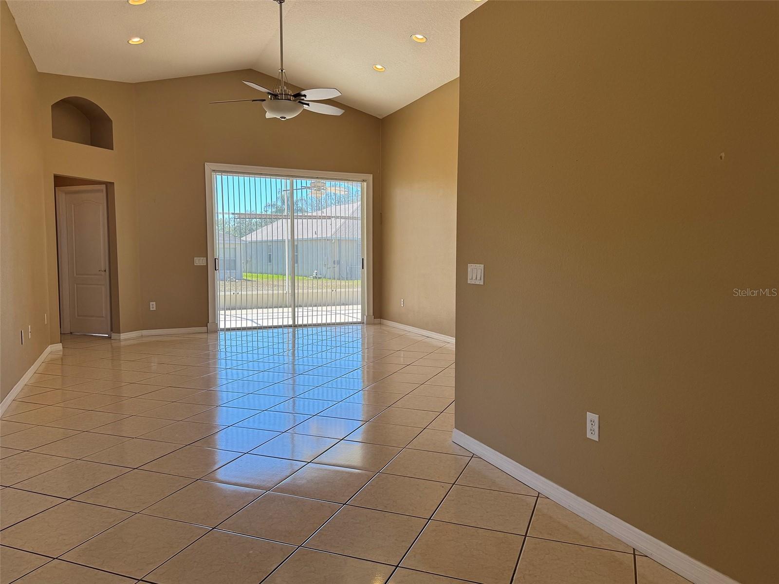 Image 6 of 46 For 3425 Canteen Court