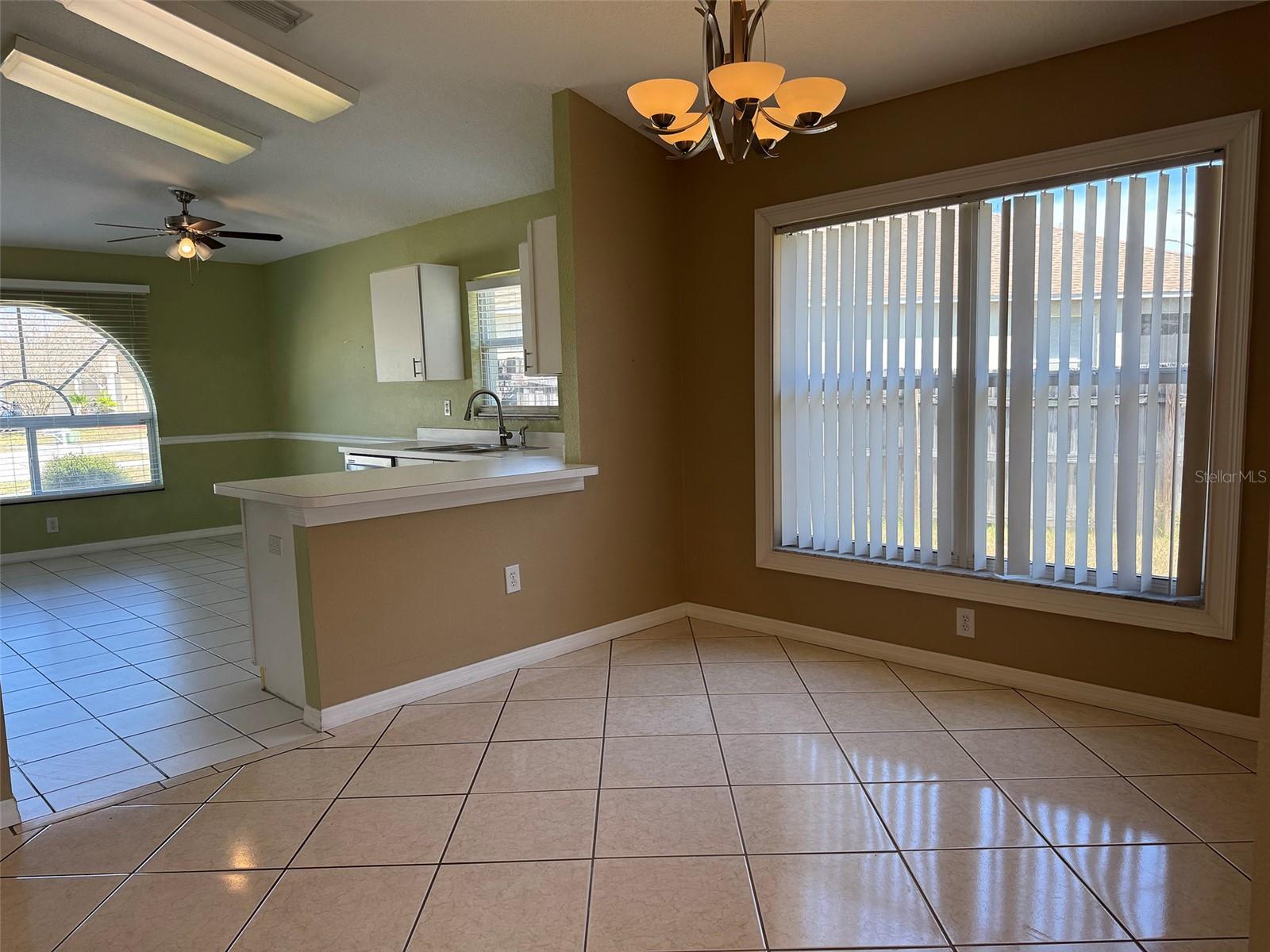 Image 7 of 46 For 3425 Canteen Court