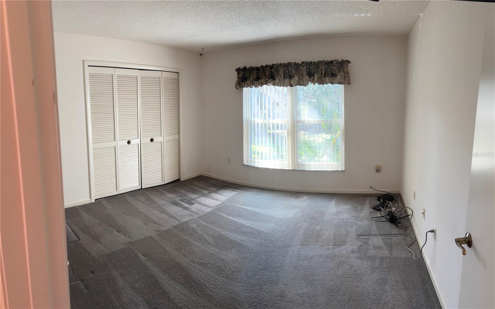 Image 17 of 35 For 1686 Smith Lane