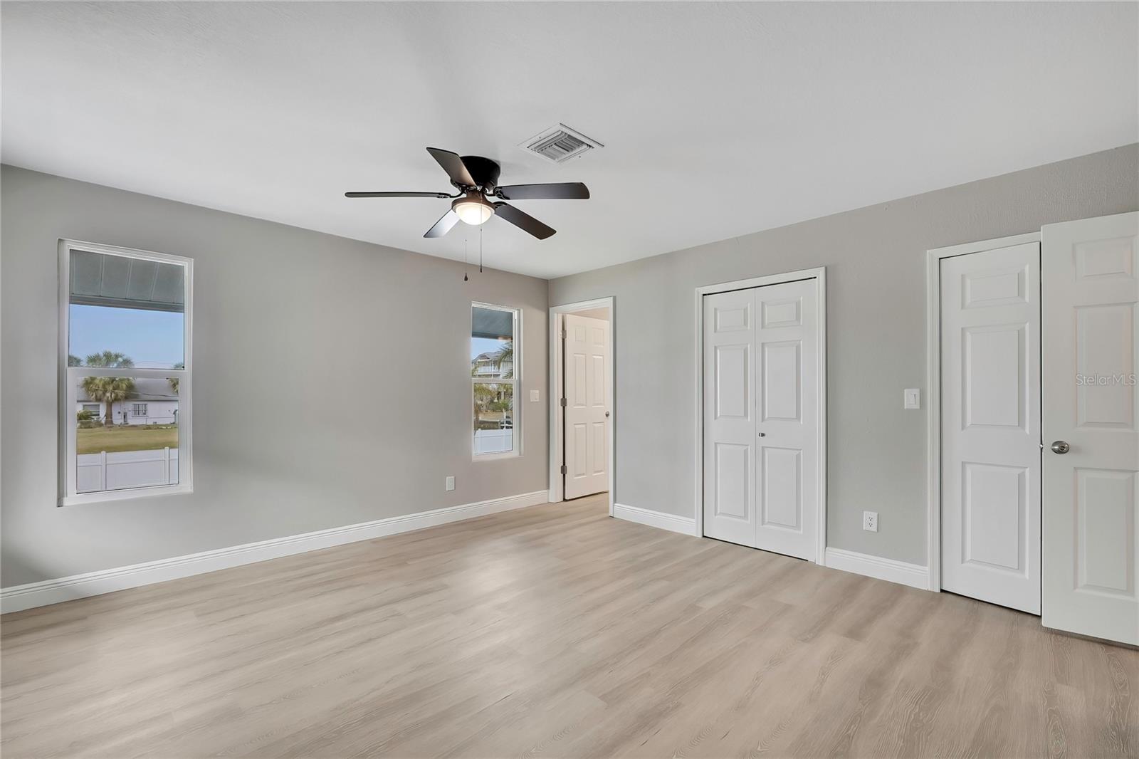 Image 17 of 67 For 6703 Seaview Boulevard