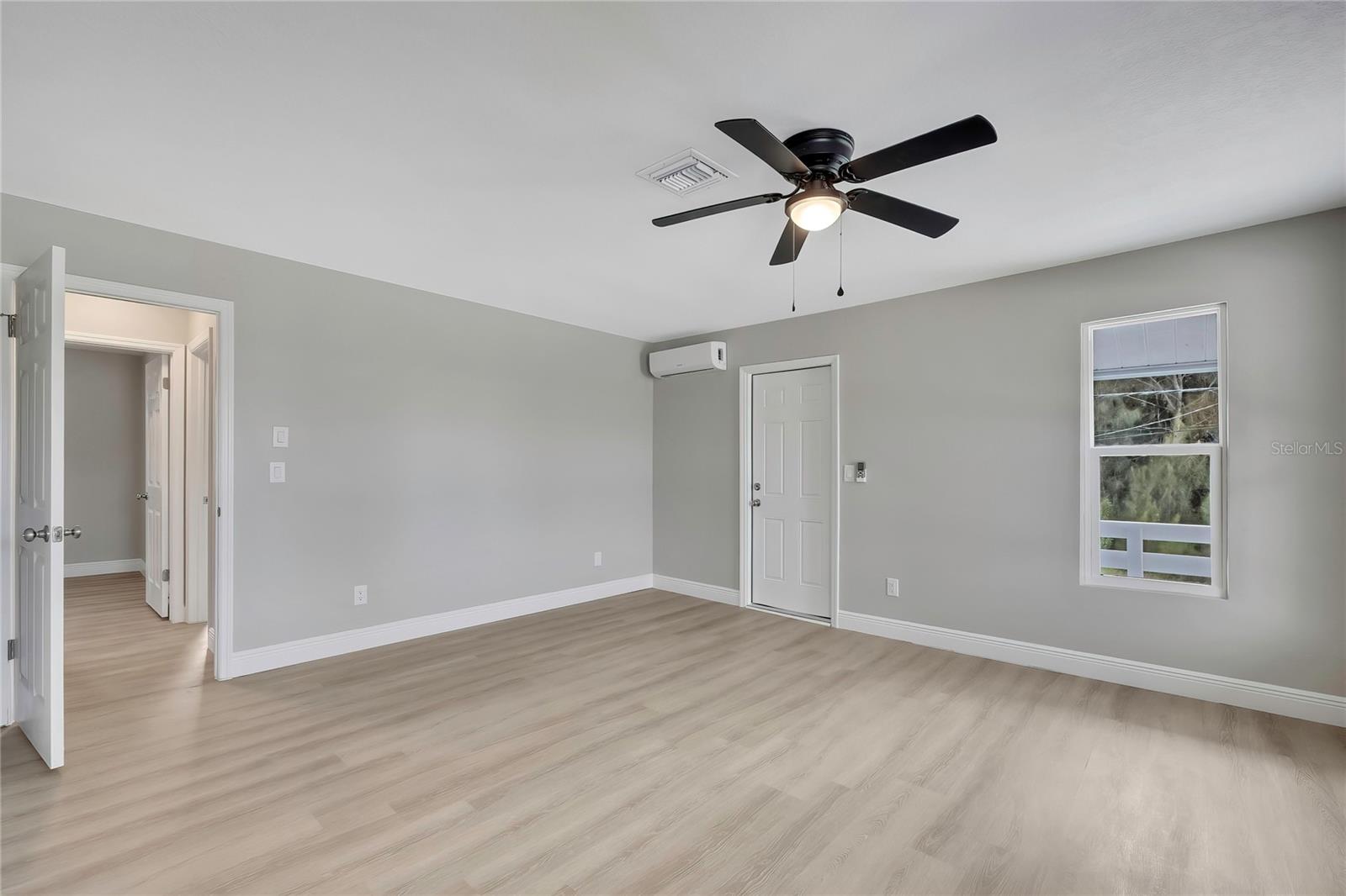 Image 19 of 67 For 6703 Seaview Boulevard