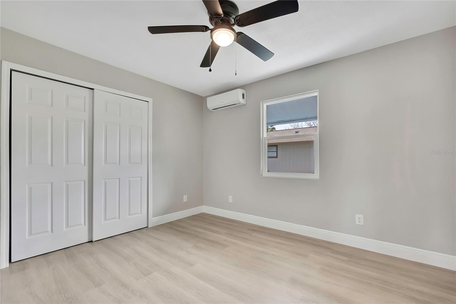 Image 25 of 67 For 6703 Seaview Boulevard