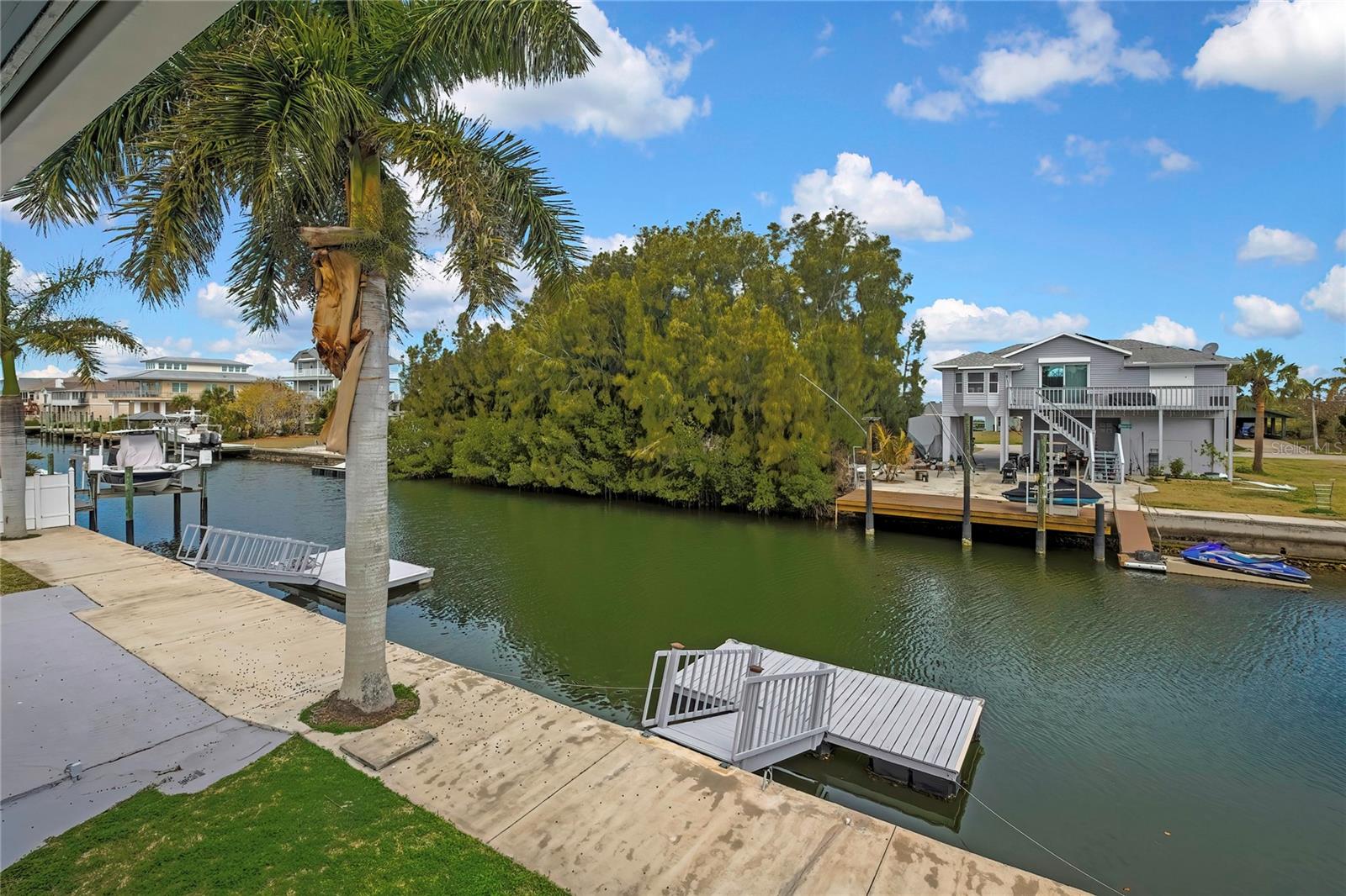 Image 34 of 67 For 6703 Seaview Boulevard