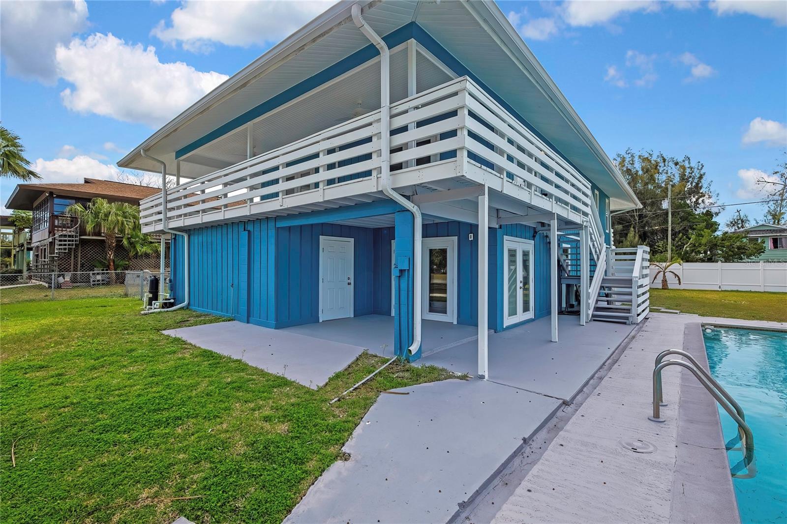 Image 46 of 67 For 6703 Seaview Boulevard