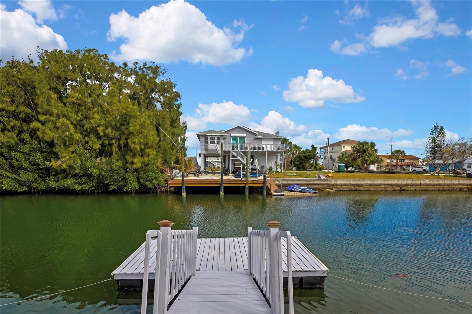 Image 47 of 67 For 6703 Seaview Boulevard