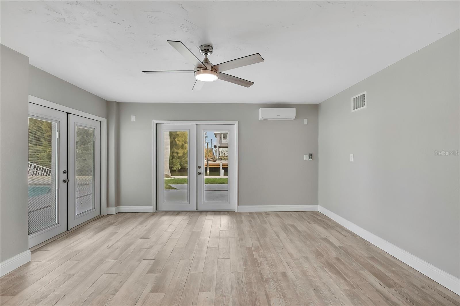 Image 50 of 67 For 6703 Seaview Boulevard