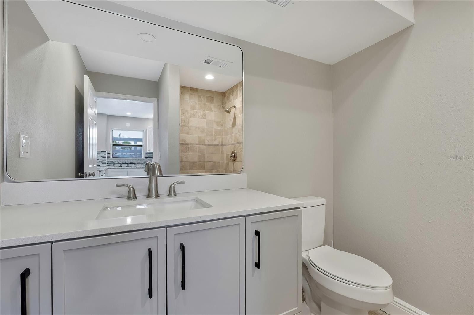 Image 56 of 67 For 6703 Seaview Boulevard