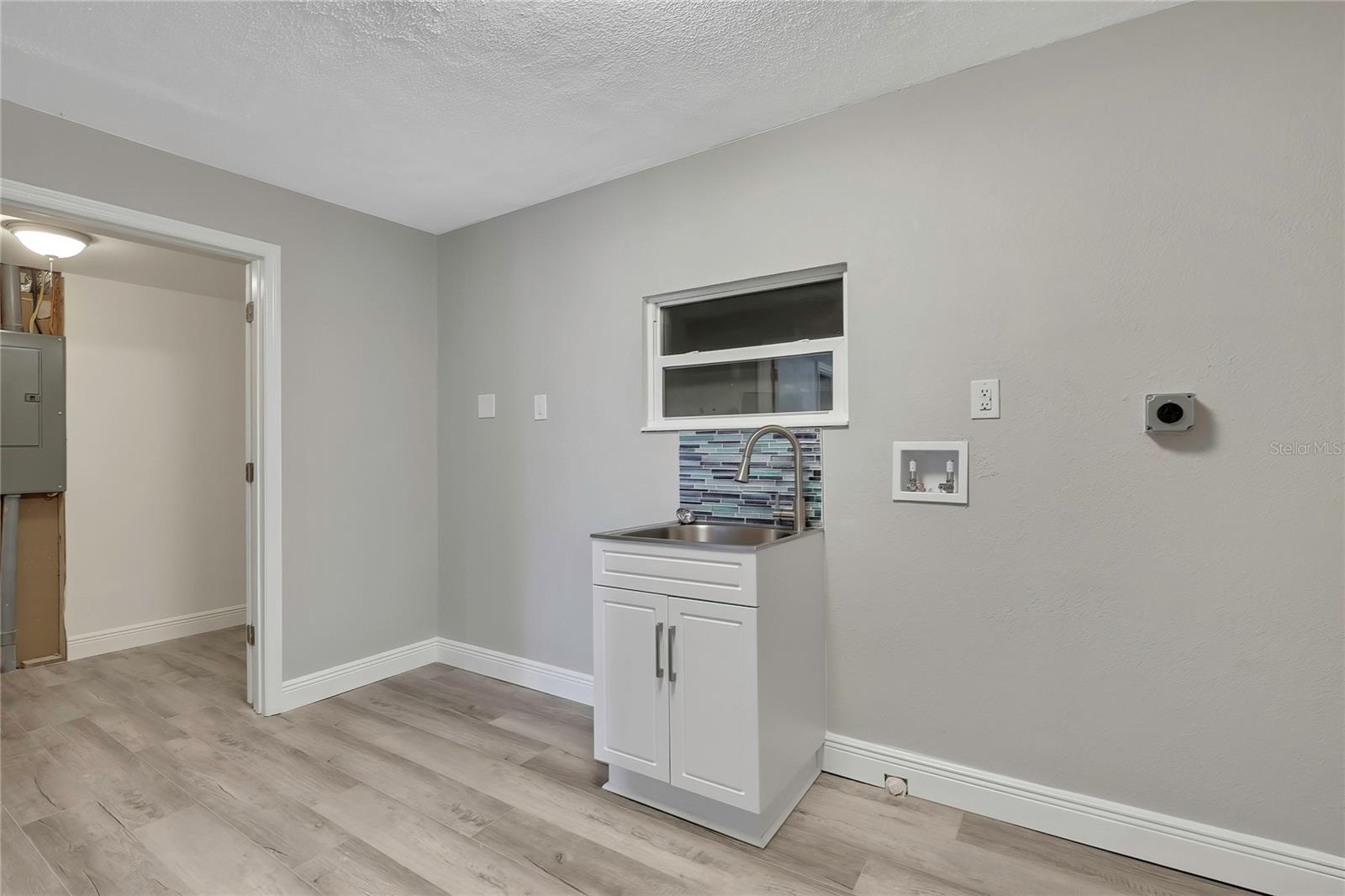 Image 65 of 67 For 6703 Seaview Boulevard