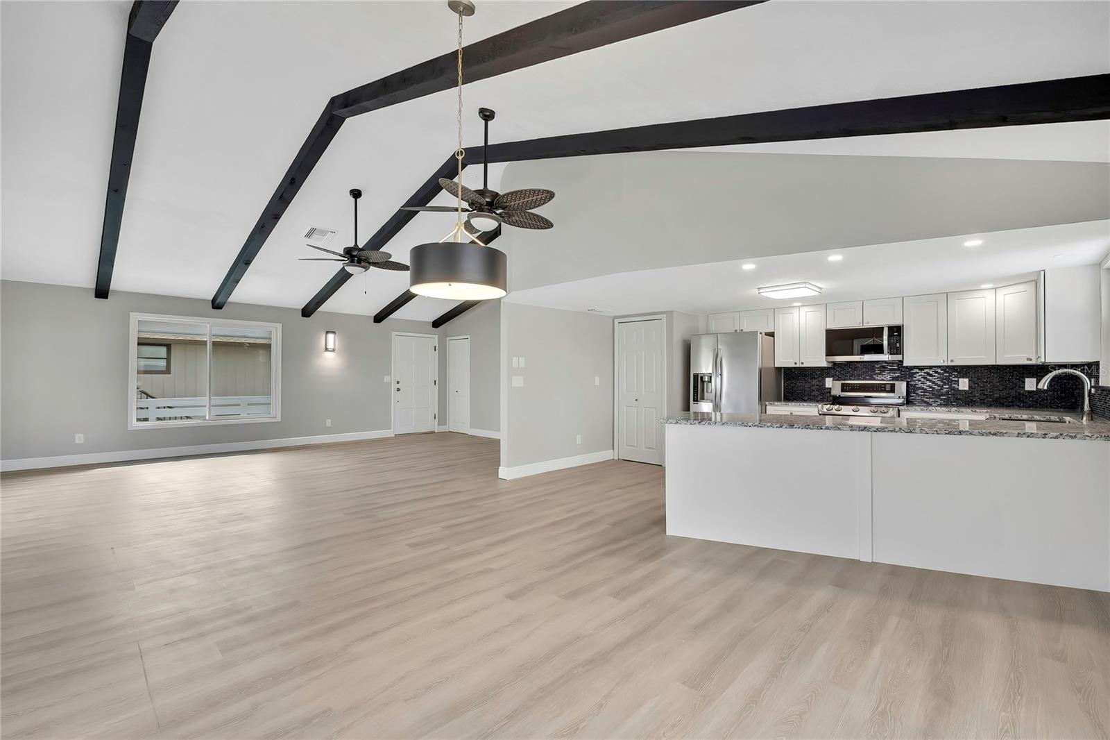 Image 9 of 67 For 6703 Seaview Boulevard