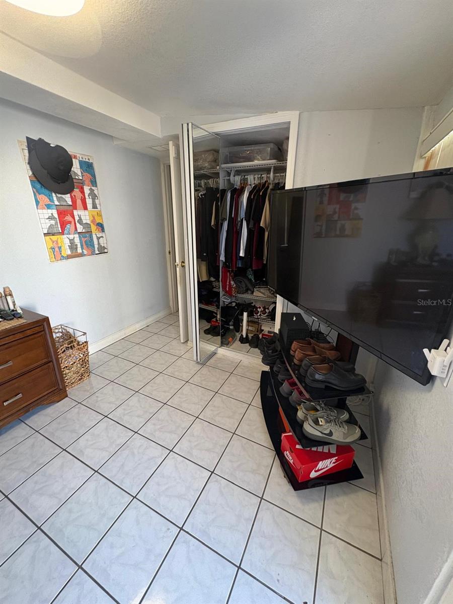 Image 22 of 34 For 6005 Clifton Street