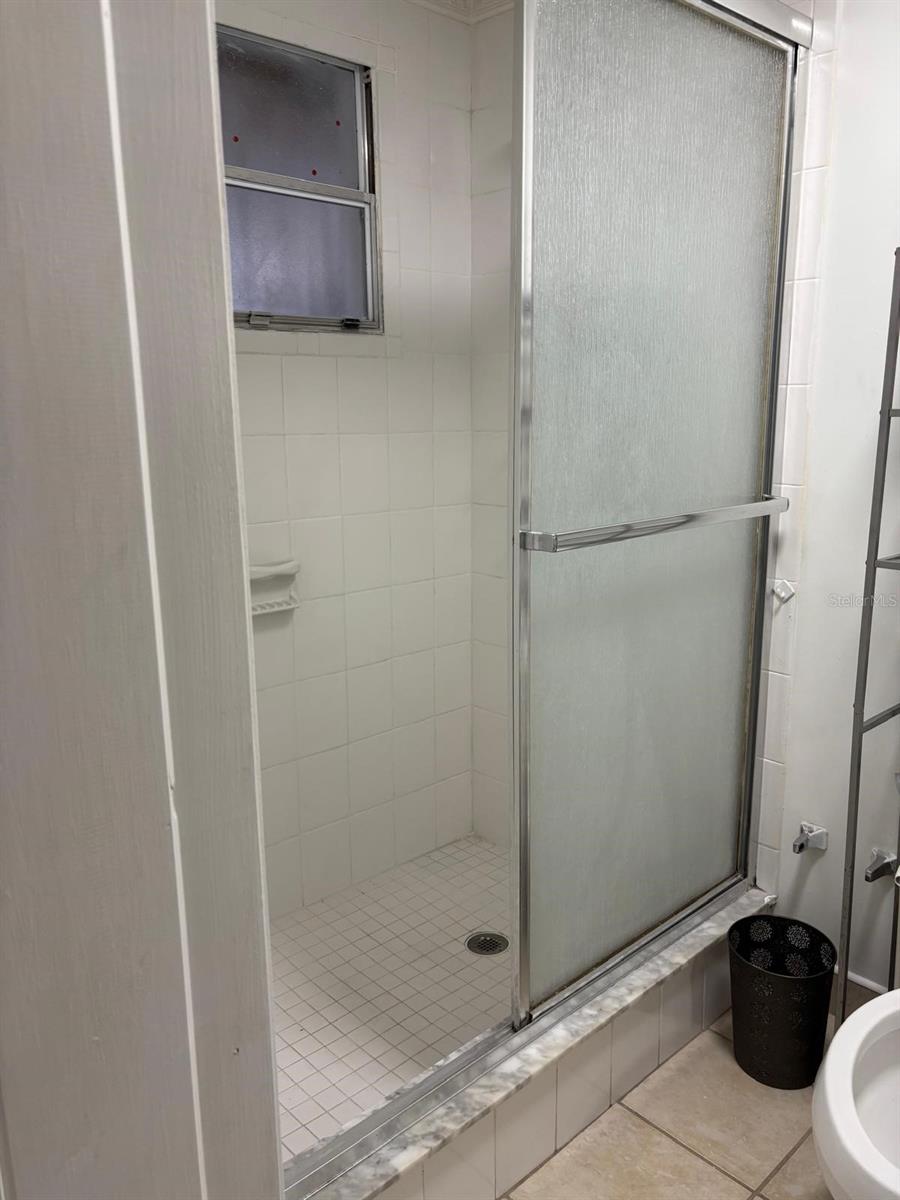 Image 26 of 34 For 6005 Clifton Street