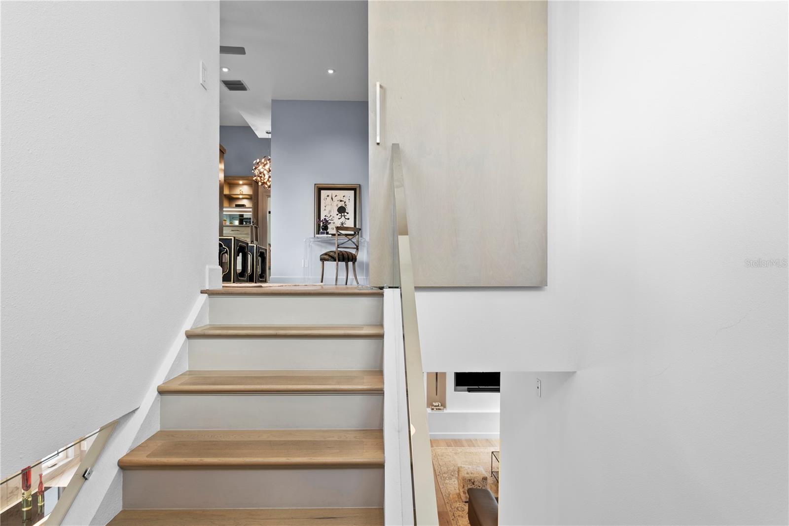 Image 29 of 50 For 616 Marmora Avenue