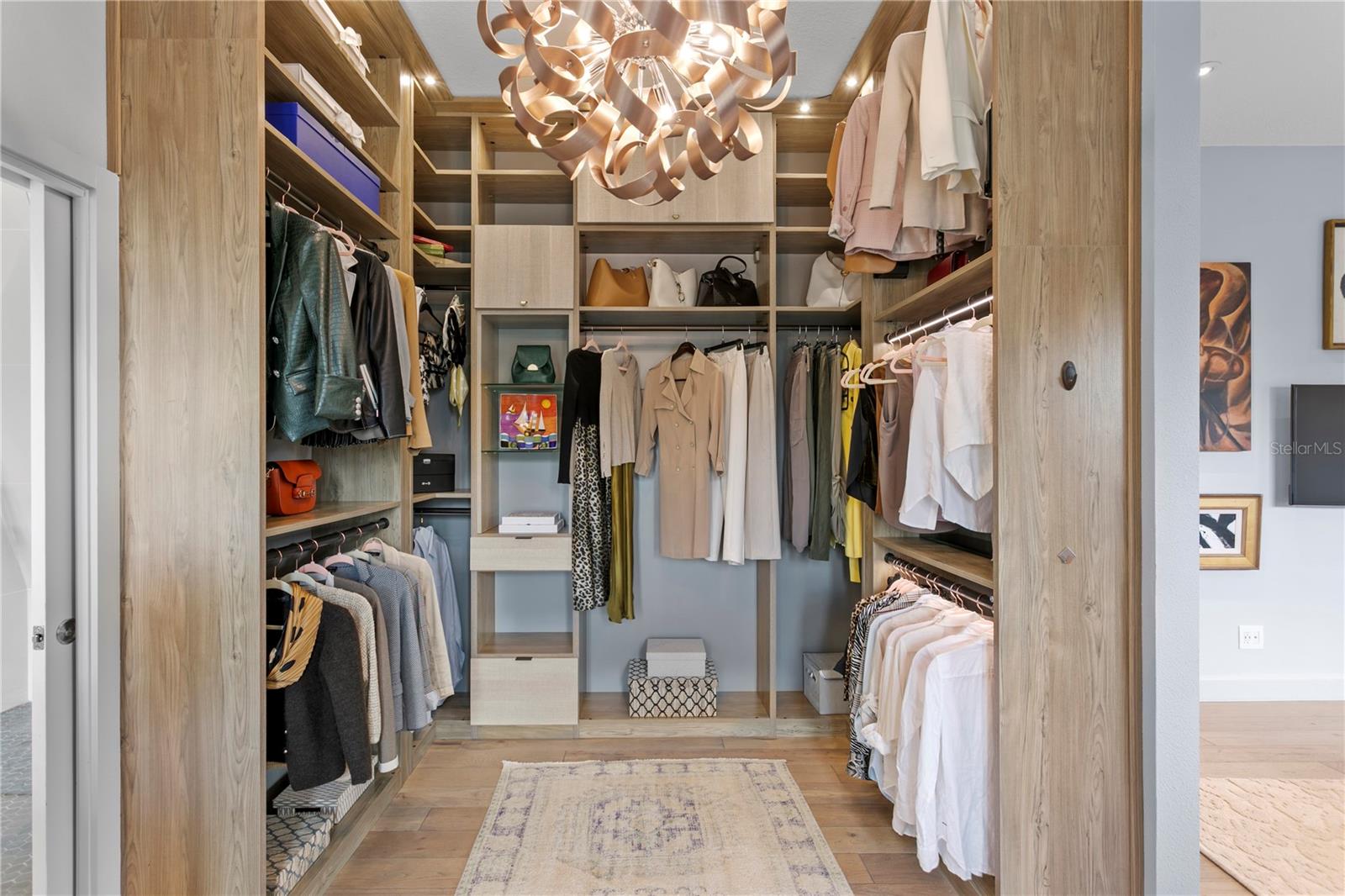 Image 33 of 50 For 616 Marmora Avenue