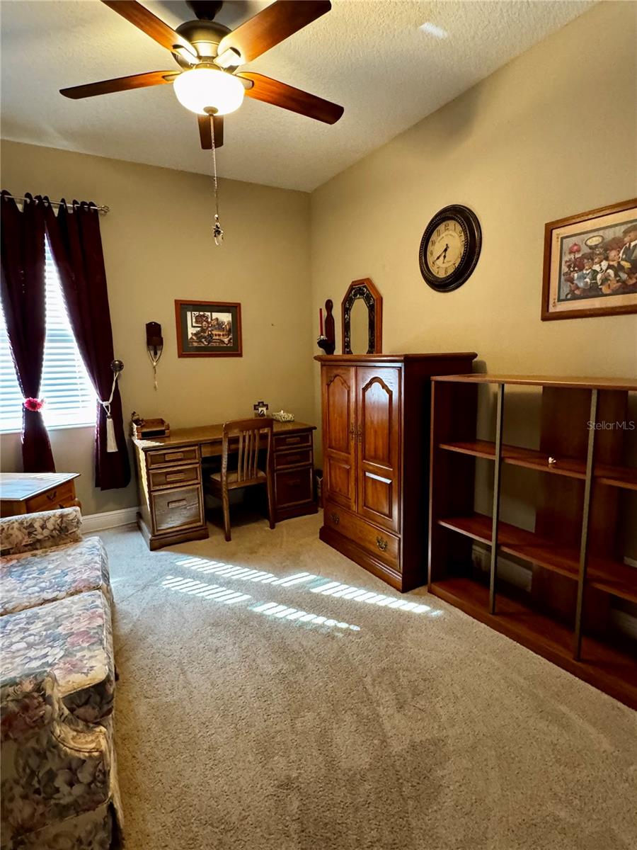 Listing photo id 13 for 12419 Betony Court