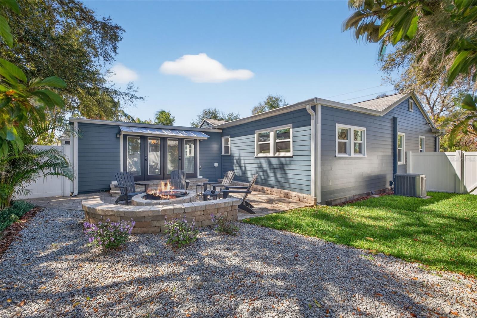 Listing photo id 43 for 3305 Perry Avenue
