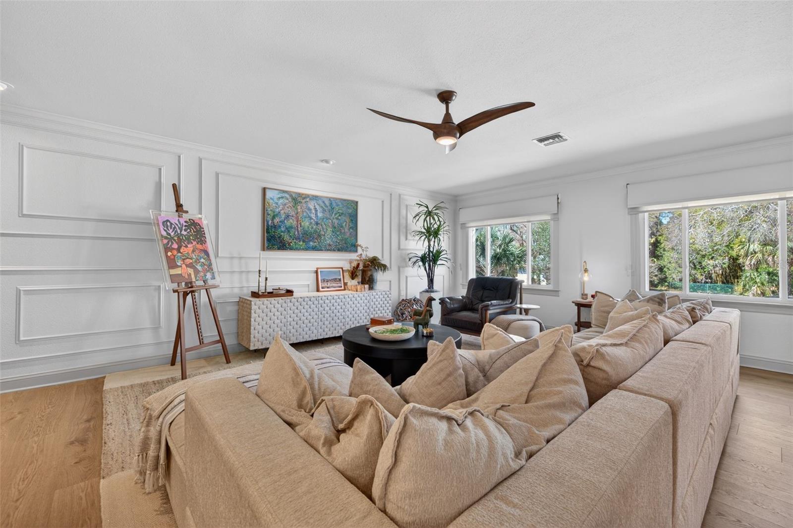 Listing photo id 6 for 3305 Perry Avenue