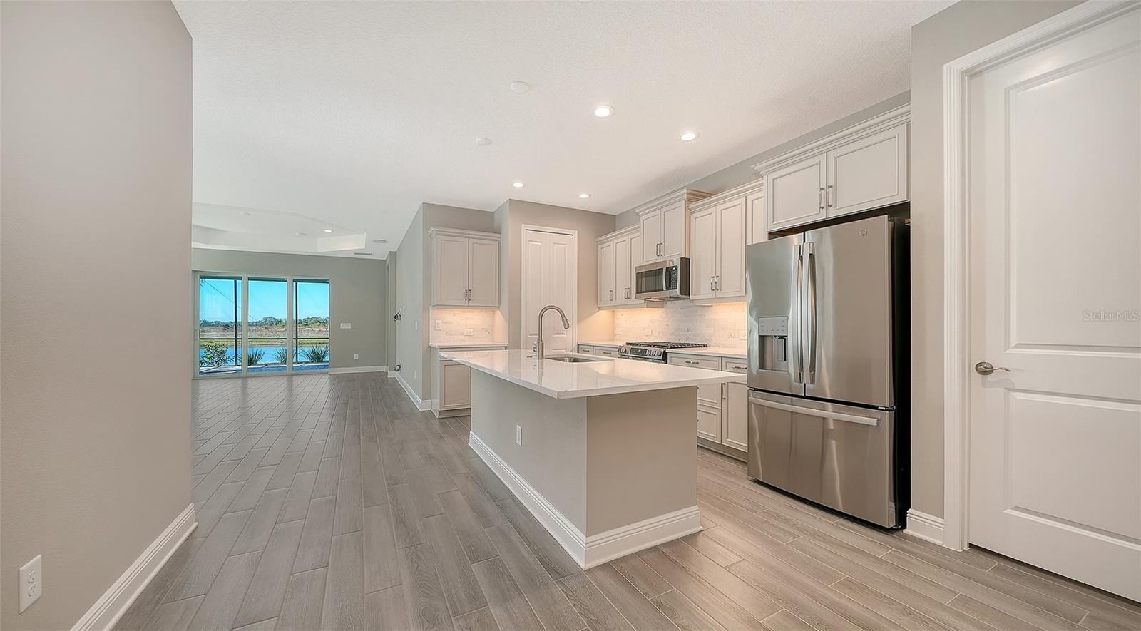 Image 6 of 52 For 2118 Sylvester Palm Lane