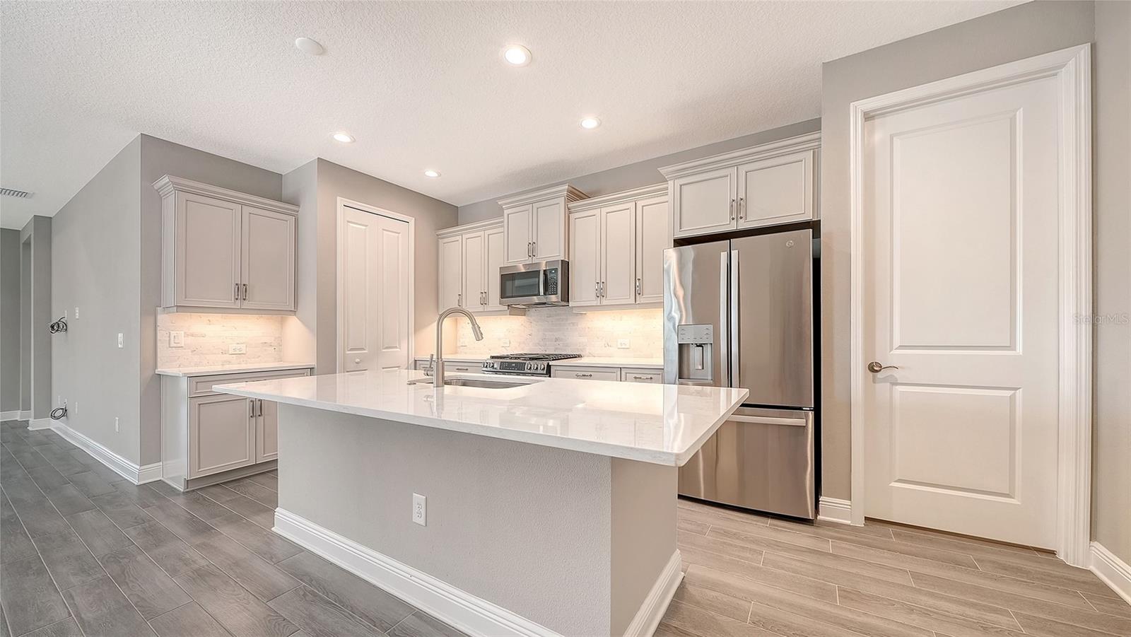 Image 8 of 52 For 2118 Sylvester Palm Lane