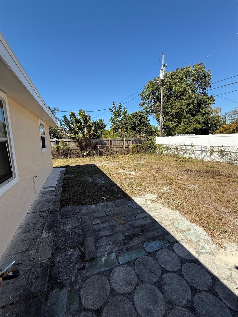 Image 15 of 19 For 4737 56th Avenue N