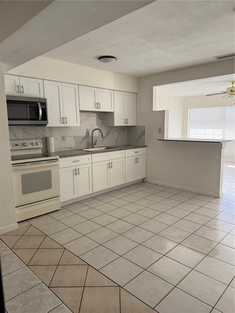 Image 2 of 19 For 4737 56th Avenue N